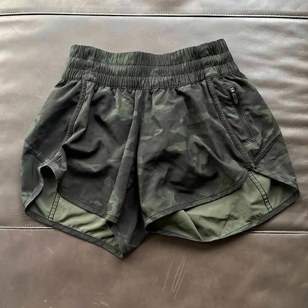 Lululemon Track That Short - Size 4